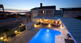 Okrug Gornji, 28.04.2012. - Villa Kruna grada, otok Ciovo