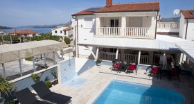 Okrug Gornji, 28.04.2012. - Villa Kruna grada, otok Ciovo